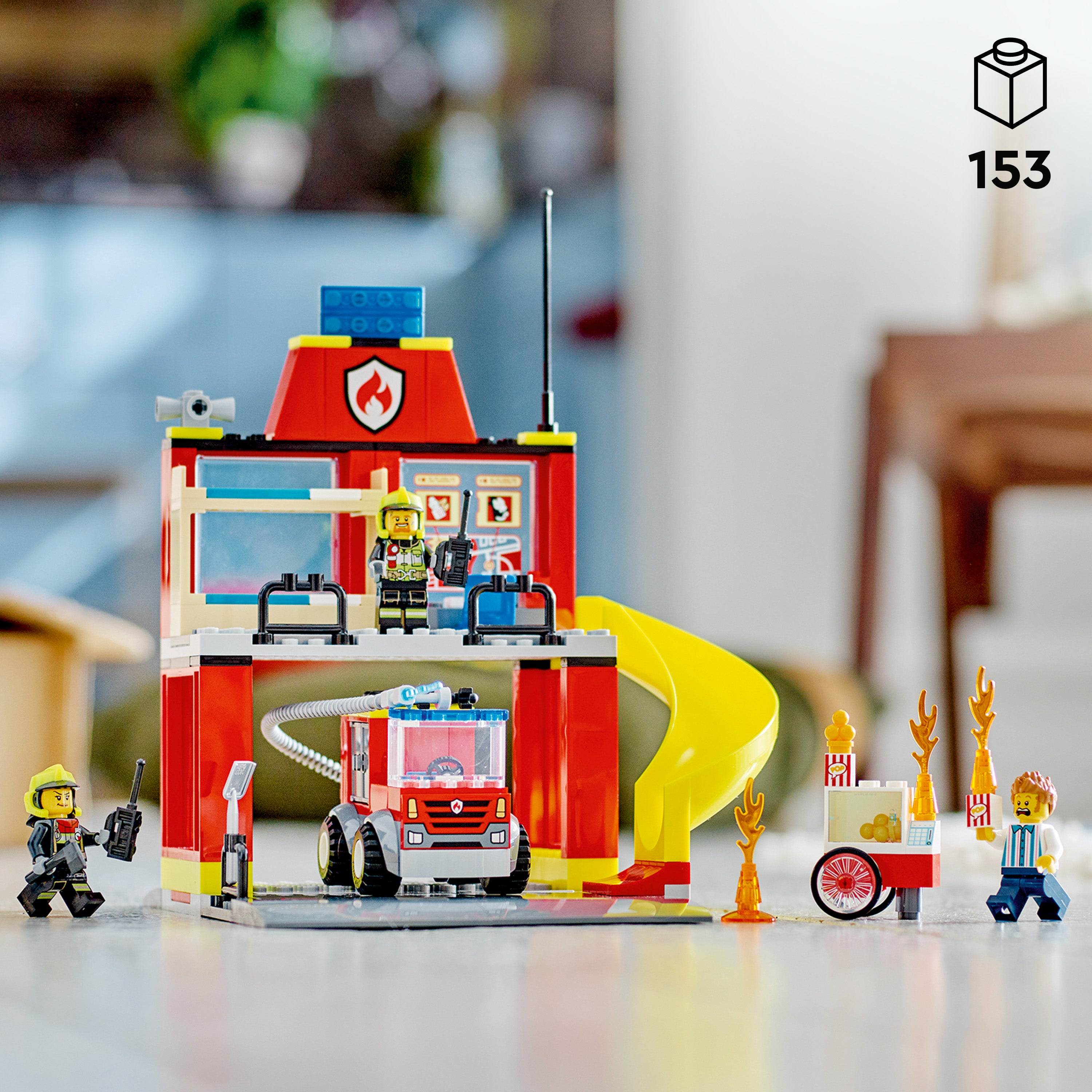 Lego 60375 Fire Station and Fire Truck