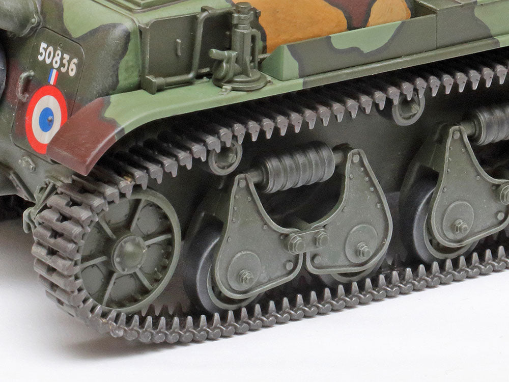 Tamiya 1/35 R35 French Light Tank